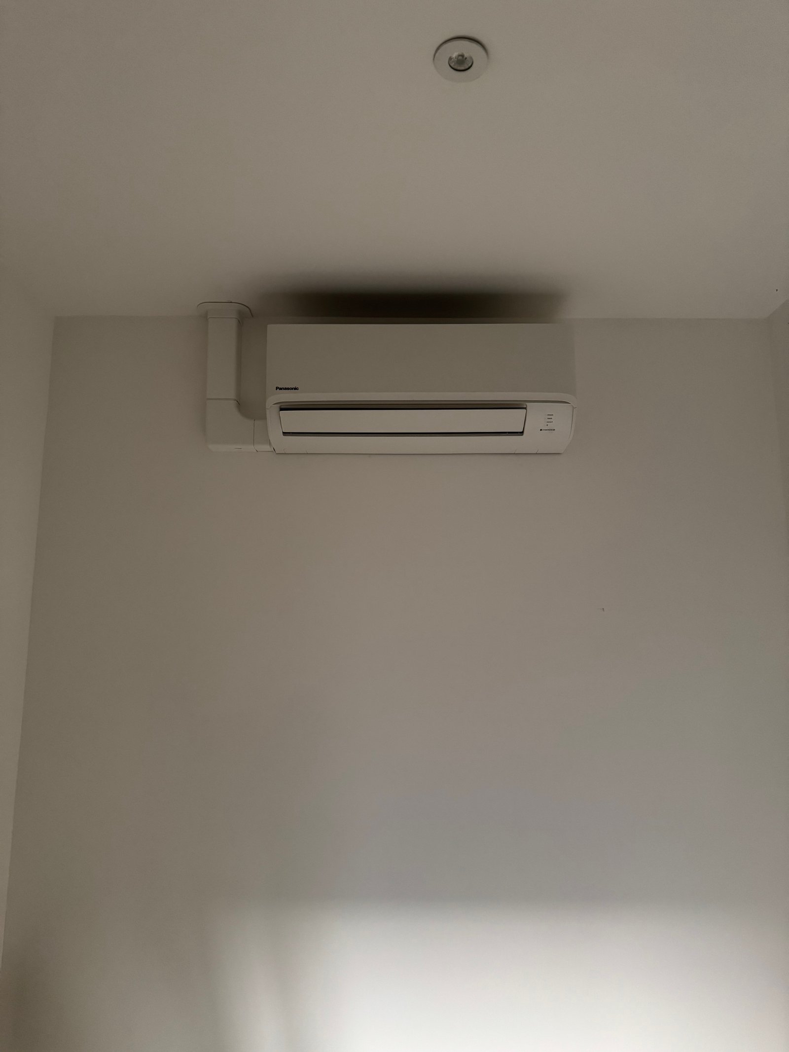 Installation de climatisation réalisée par Clim Froid Commercial